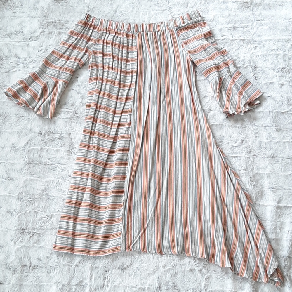 Cato off shoulder stripped flowy dress. SIZE XS.